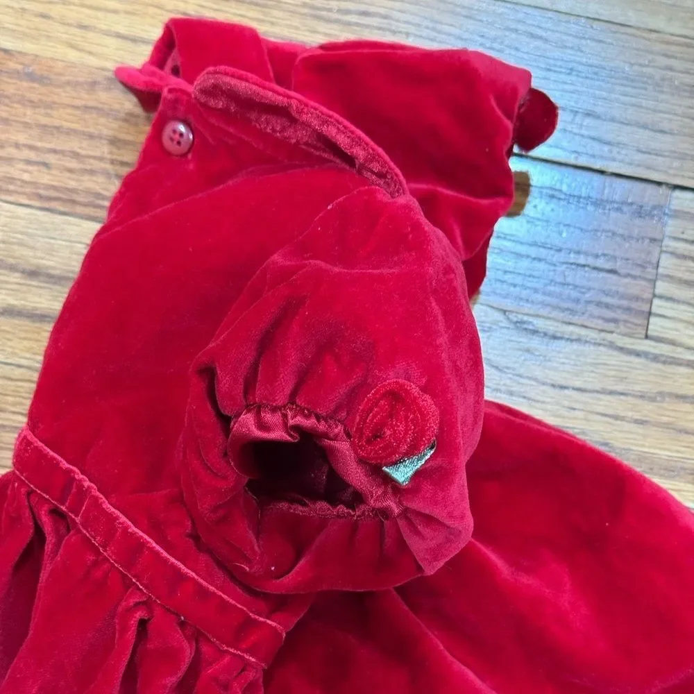Children’s Place Red Velvet Baby Girls Short Sleeve Dress size 12 months Holiday